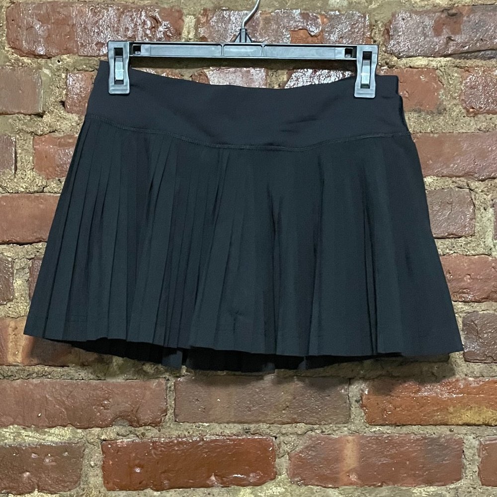 Lululemon Pleated Skirt - Size 4